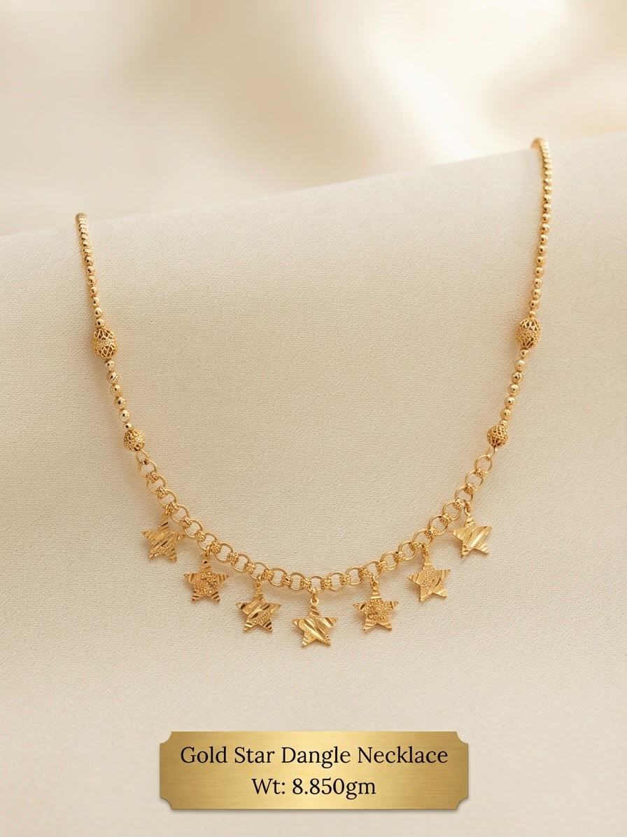 Gold Star Dangle Necklace — Weight: 8.850 g