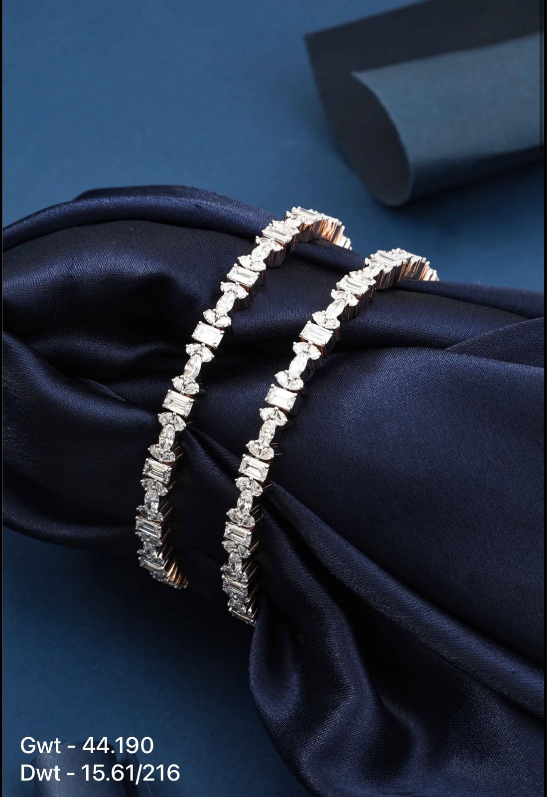 Diamond Baguette Bracelet Pair — Gross weight: 44.190 g · Diamond weight: 15.61 ct (216 pcs)